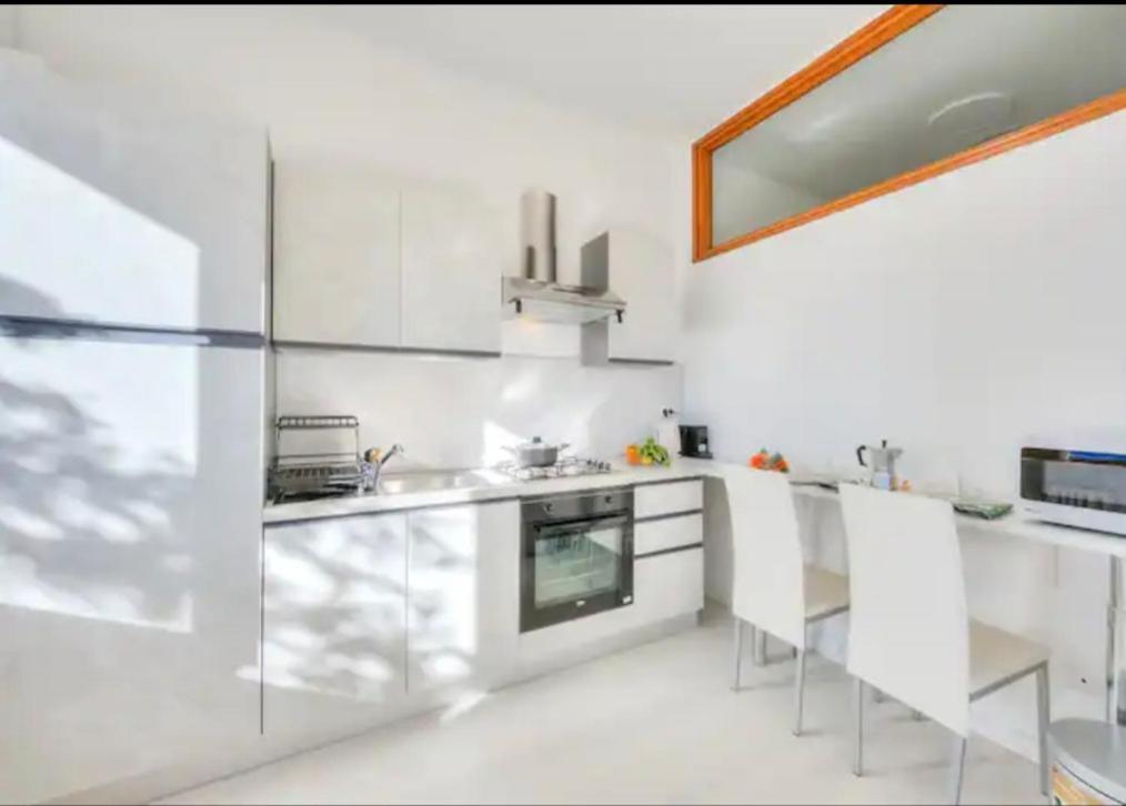 Apartment With View Lake Maggiore/Laveno Mombello 외부 사진