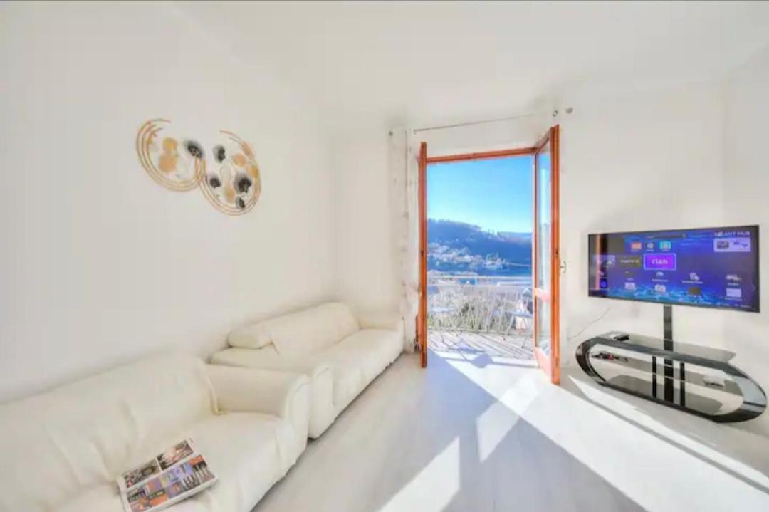 Apartment With View Lake Maggiore/Laveno Mombello 외부 사진